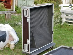 studio-la-boite-a-meuh-flight-case-02r96-interieur-capot-