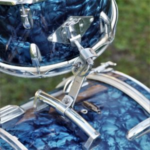 studio-la-boite-a-meuh-japson-riviera-fixation-tom