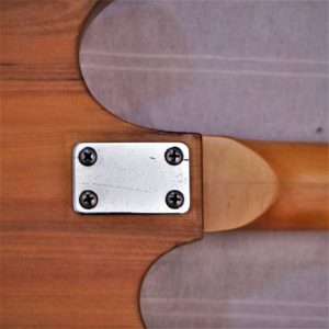 studio-la-boite-a-meuh-melody-grabber-plaque-fixation-manche