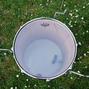 studio-la-boite-a-meuh-peaux-neuves-resonnance-tom-basse-japson