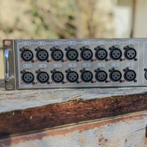 studio-la-boite-a-meuh-behringer-s16-connectique-face-1