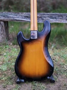 studio-la-boite-a-meuh-fresher-precision-bass-corps-derriere