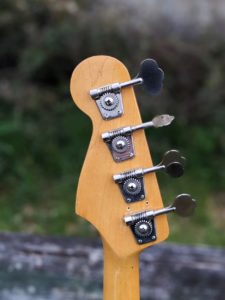 studio-la-boite-a-meuh-fresher-precision-bass-mecaniques