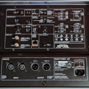 studio-la-boite-a-meuh-monitoring-neumann-sub-kh750-arriere