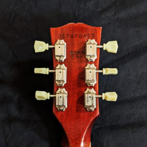 studio-la-boite-a-meuh-gibson-les-paul-standard-2007-tete-derriere