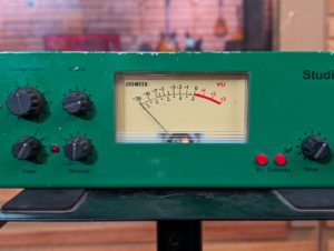 studio-la-boite-a-meuh-joemeek-vc1-front-2