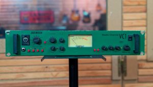 studio-la-boite-a-meuh-joemeek-vc1-front