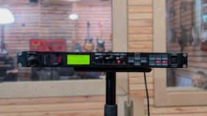 studio-la-boite-a-meuh-yamaha-ydg-2030-face