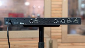 studio-la-boite-a-meuh-yamaha-ydg-2030-arriere