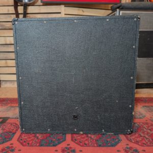 studio-la-boite-a-meuh-baffle-marshall-1960A-derriere