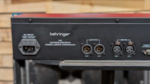 studio-la-boite-a-meuh-behringer-369-kt