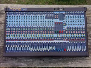 studio-la-boite-a-meuh-midas-venice-320