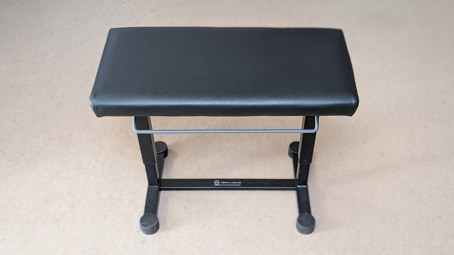 studio-la-boite-a-meuh-banc-piano-k&m-14080