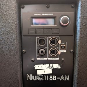 studio-la-boite-a-meuh-turbosound-Nuq118b-an