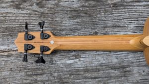 studio-la-boite-a-meuh-kala-u-bass-bamboo-manche-dessous