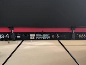 studio-la-boite-a-meuh-accessoires-nord-music-stand-v2
