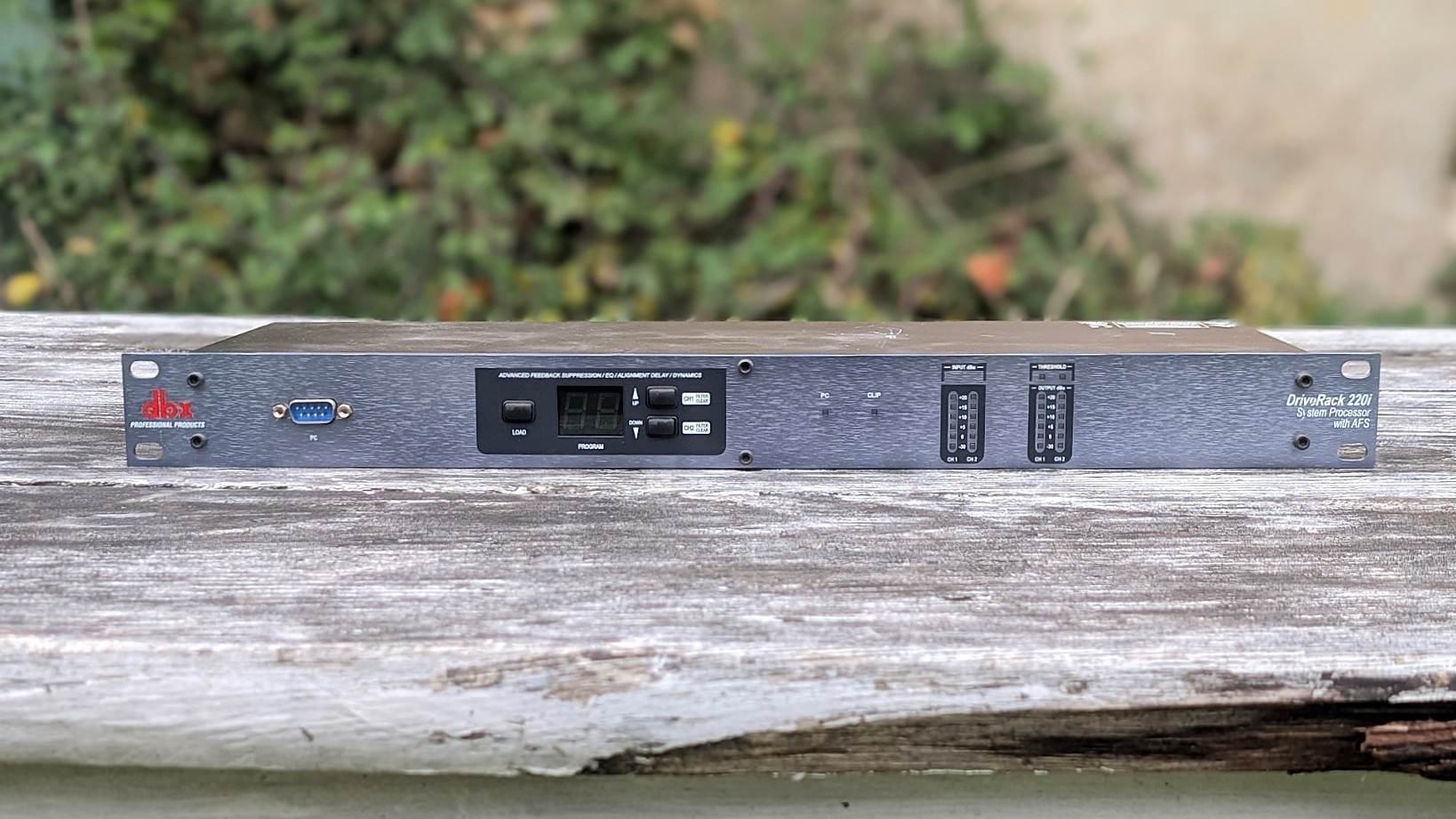 studio-la-boite-a-meuh-dbx-driverack-220i