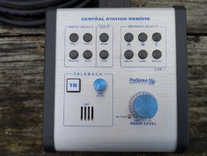 studio-la-boite-a-meuh-presonus-central-station-remote-dessus