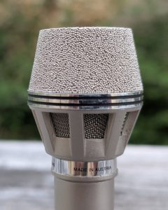 studio-la-boite-a-meuh-akg-d190e