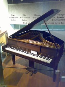 NeoBechstein_Flügel