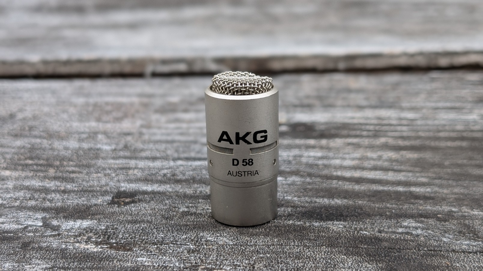 studio-la-boite-a-meuh-akg-d58