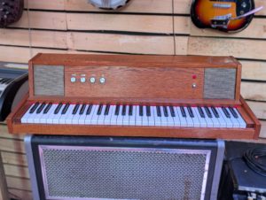 studio-la-boite-a-meuh-hohner-pianet-m